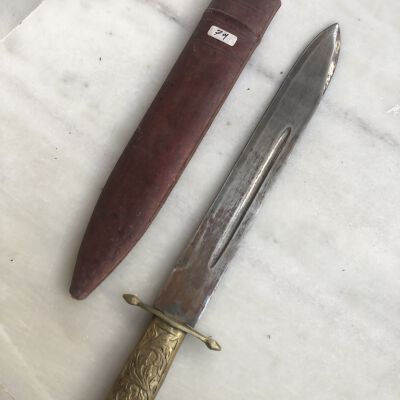 Hunting dagger