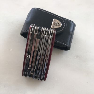 Victorinox - Champ