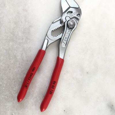 Knipes 86 03 125 Pliers