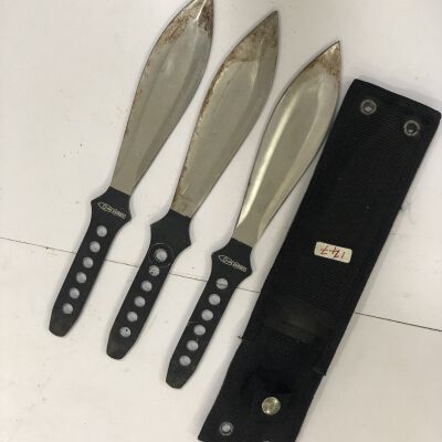 United Cutlery Throwing Knife 3 of 3