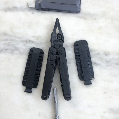 Leatherman Surge