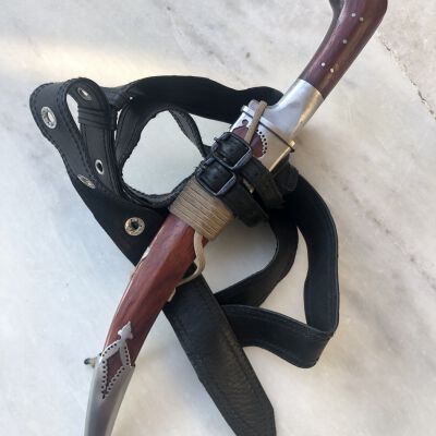 Pesh Kabz - Red Sander: Full view with baldric attached.