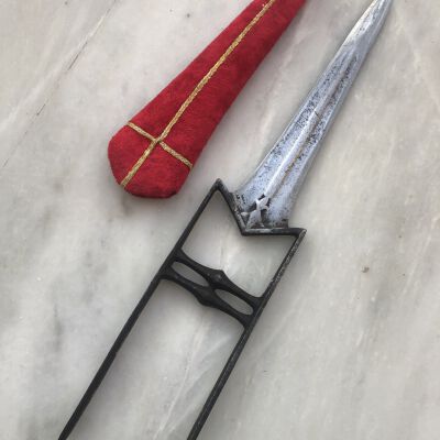 Katar_Centre_Spine_Silver