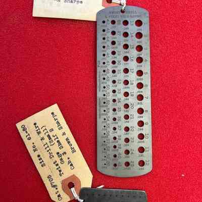 Twist Drill & Wire Gage B & S No. 705 (2)