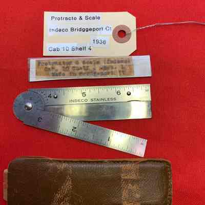 Protractor & Square Indeco