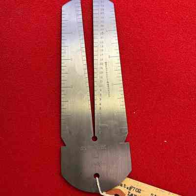 Screw & Wire Gauge B & S No. 702