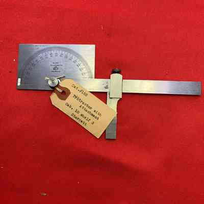 Protractor Starrett #183 w/attachment