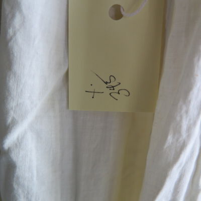 Number of dress: Origsize: 6" (w) x 17" (l); Origformat: Artifact