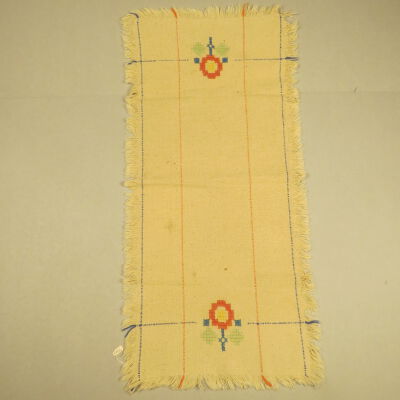 Scarf, Bureau