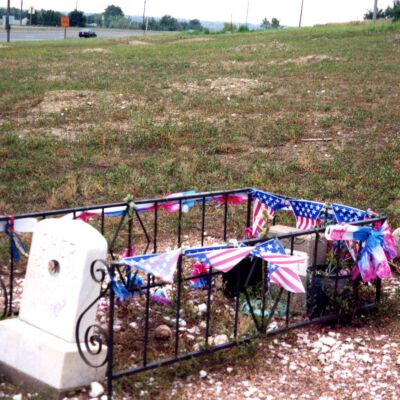 Shep's Grave Decorated After 9/11/2001