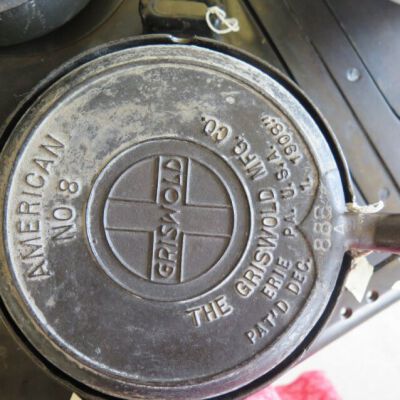 Text embossed on other side of waffle iron.: Origsize: 5" (h) x 16" (w) x 1; Origformat: Artifact