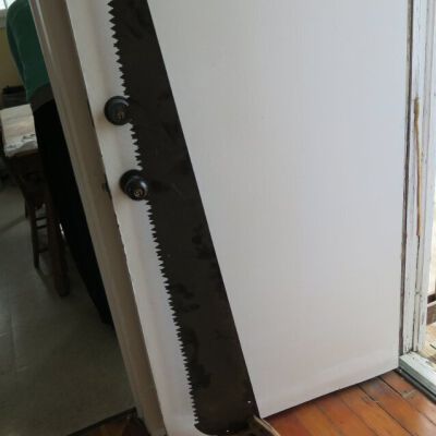 side of hand saw