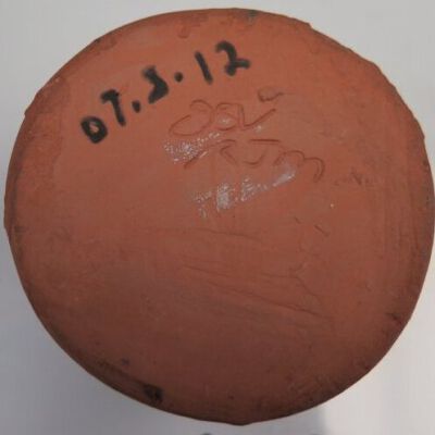 Bottom of inkwell: Origsize: 3" (h) x 3" (dia); Origformat: Artifact