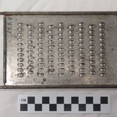 Overview: Origsize: 9"(H) x 4"(W); Origformat: Artifact