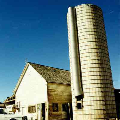 Grain silo and building on Brunner property