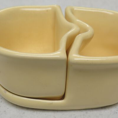 Pitcher, Cream