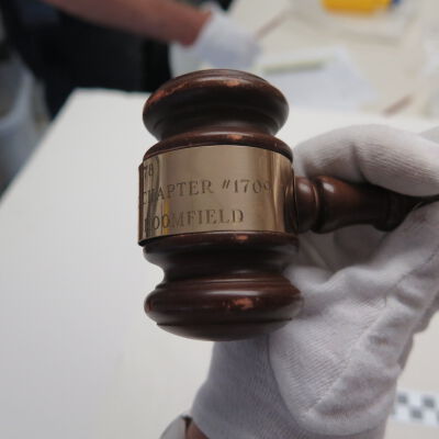 Text on gavel.: Origsize: 2.5" (w) x 10" (l) x; Origformat: Artifact
