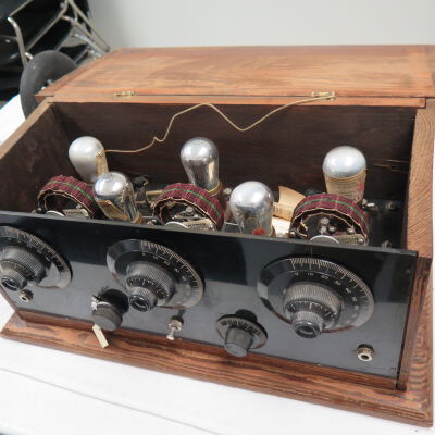 Radio with lid flipped up.: Origsize: 9.5" (h) x 21" (w) x; Origformat: Artifact
