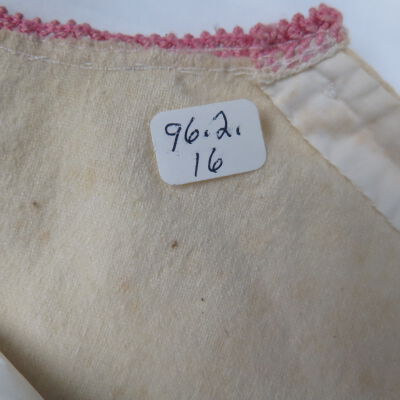 Number on slip.: Origsize: 9.5" (w) x 17" (l); Origformat: Artifact