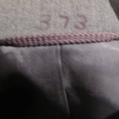 Number of jacket.: Origsize: 22" (w) x 28" (l); Origformat: Artifact