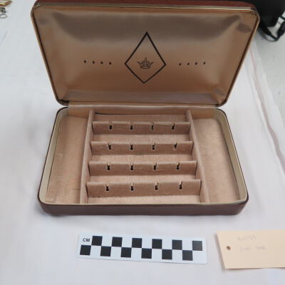 Inside of case.: Origsize: 1.5" (h) x 8.5" (w); Origformat: Artifact