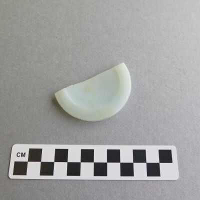 One side of lid.: Origsize: .5" (h) x 3.75" (w); Origformat: Artifact