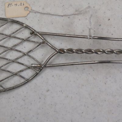 Spoon, Strainer