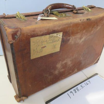 Side of suitcase: Origformat: Artifact