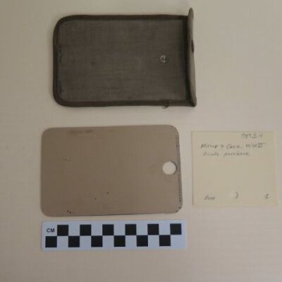 Mirror and case: Origsize: 3.75" (w) x 5.25" (l; Origformat: Artifact