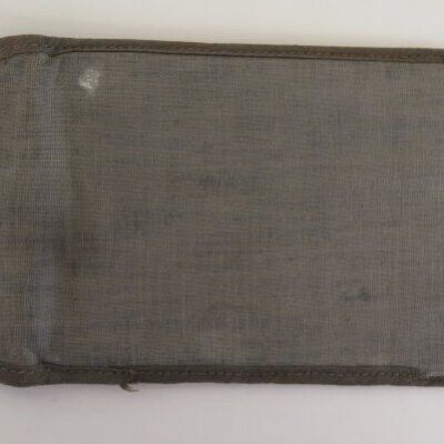 Back of case: Origsize: 3.75" (w) x 5.25" (l; Origformat: Artifact