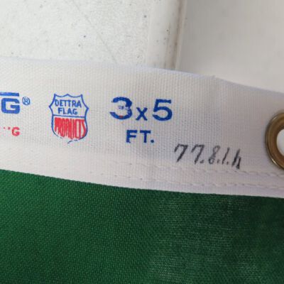 Number on flag.: Origformat: Artifact