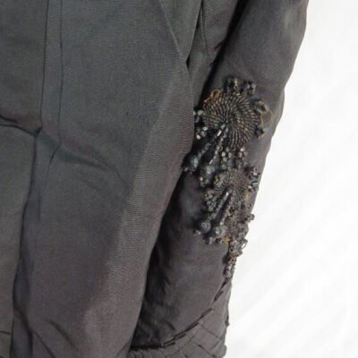 jet bead detail