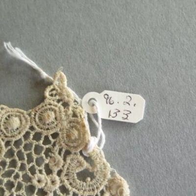 Number of collar: Origsize: 5" (w) x 12" (l); Origformat: Artifact