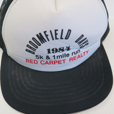 Text on front of cap.: Origsize: 5" (h) x 9" (w) x 9.; Origformat: Artifact