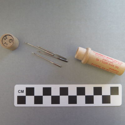 Case, Needle