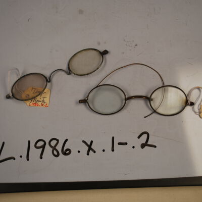 Eyeglasses