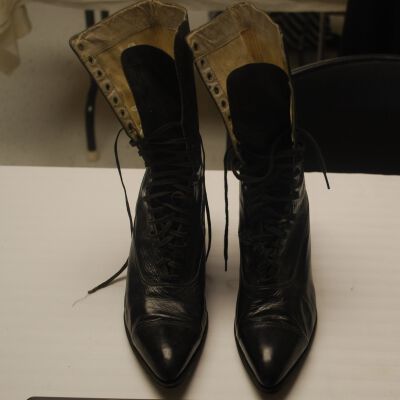 Shoe