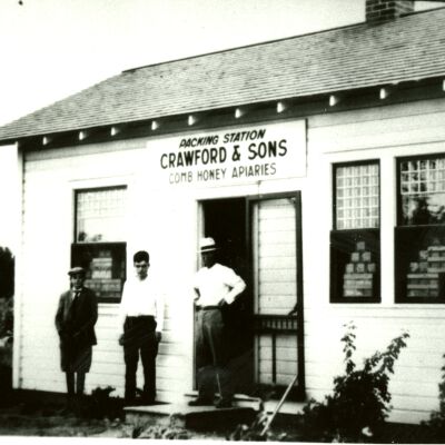 Crawford & Sons Comb Honey Apiaries