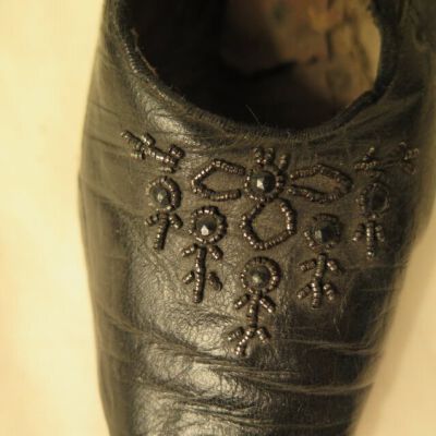 1994.35.1 Beading