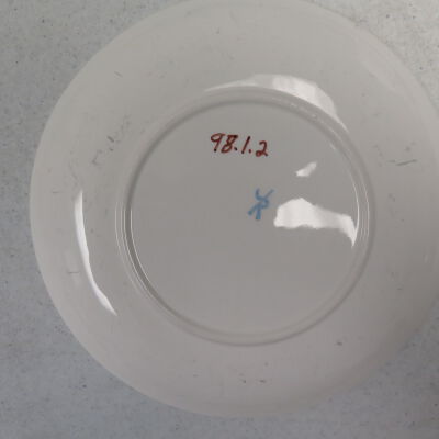 Back of plate.: Origsize: 1" (h) x 9.5" (dia); Origformat: Artifact