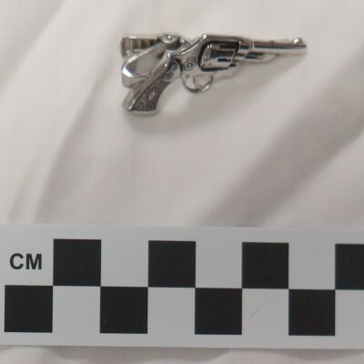 Clip, Tie