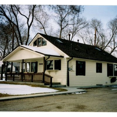 House formerly belonging to Ellenor Brown Powers, 1998: Origsize: Unknown; Origformat: Print-Photographic; Resolution: 300dpi