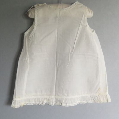 Back of slip: Origsize: 6" (w) x 14" (l); Origformat: Artifact
