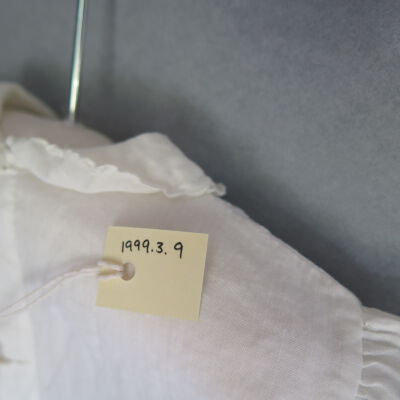 Number of dress: Origsize: 8" (w) x 13" (l); Origformat: Artifact