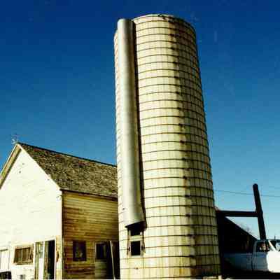 Grain silo and building on Brunner property
