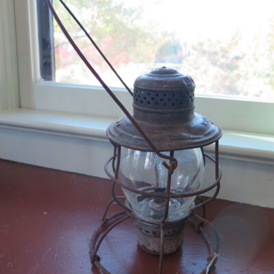 Lantern, Railroad