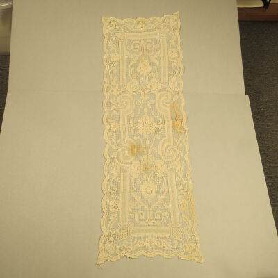 Lace Furniture Scarf