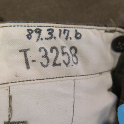 Number inside pants.: Origformat: Artifact