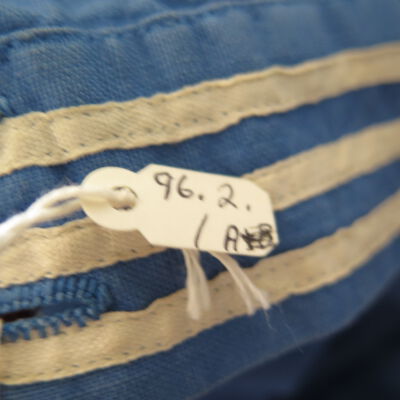 Number of jacket: Origsize: 24" (w) x 34" (l); Origformat: Artifact