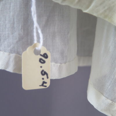 Number of blouse: Origsize: 14" (w) x 20" (l); Origformat: Artifact
